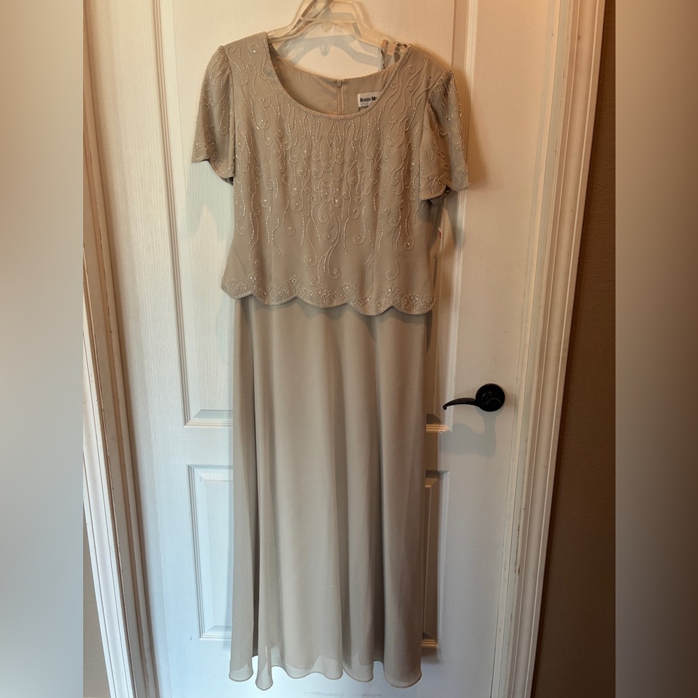 Karen Miller Beaded Formal Dress NWT Size 10 Vintage Evening Gown Neutral Taupe